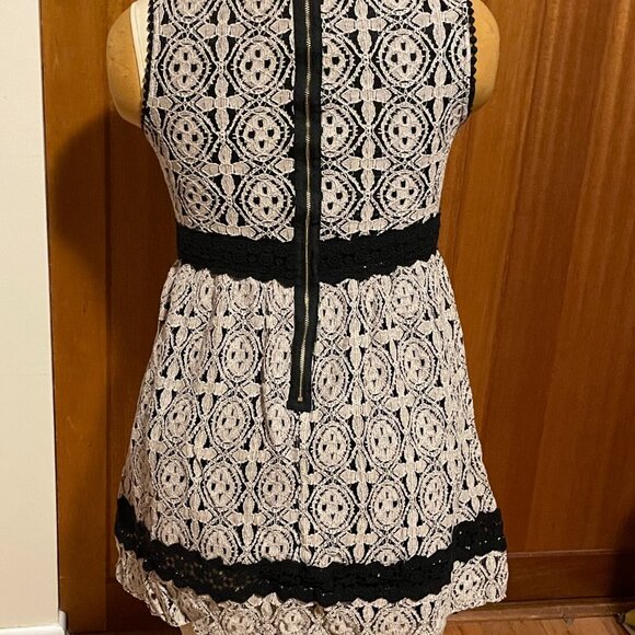 🌸Lace black and cream beige tan cream dress Altar’d State altered Large Medium - Picture 4 of 6